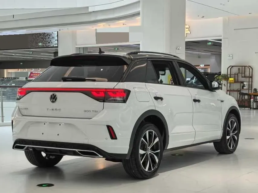 2024 Volkswagen T-Roc 1.5T 160HP L4 7DCT,autocango,china used car exporter,china ev exporter,chinese used car exporter,chinese used ev exporter