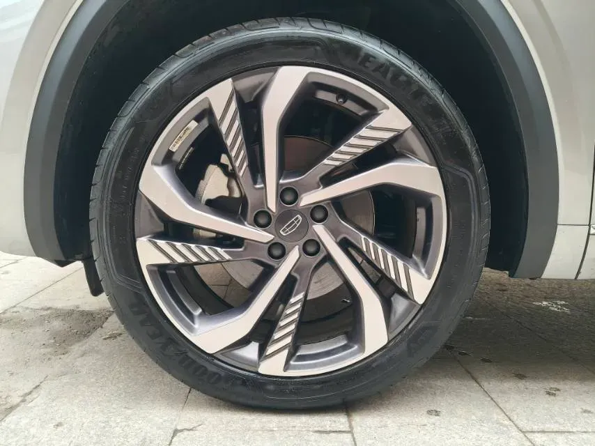 2024 Geely Monjaro 2.0T 238HP L4 8AT,autocango,china used car exporter,china ev exporter,chinese used car exporter,chinese used ev exporter