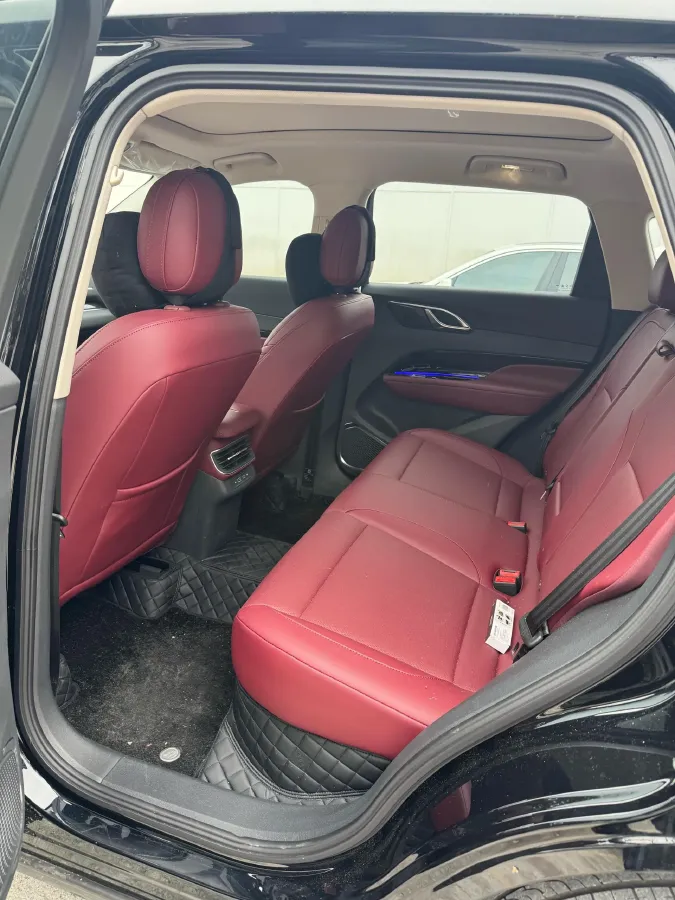 2025 HongQi HS3 1.5T 150HP L4 1DHT PHEV,autocango,china used car exporter,china ev exporter,chinese used car exporter,chinese used ev exporter