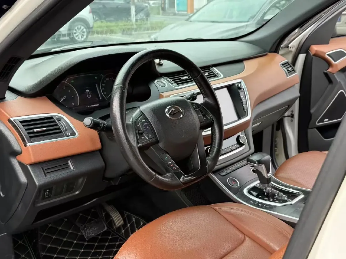2018 Landwind X7 1.5T 163HP L4 8AT,autocango,china used car exporter,china ev exporter,chinese used car exporter,chinese used ev exporter