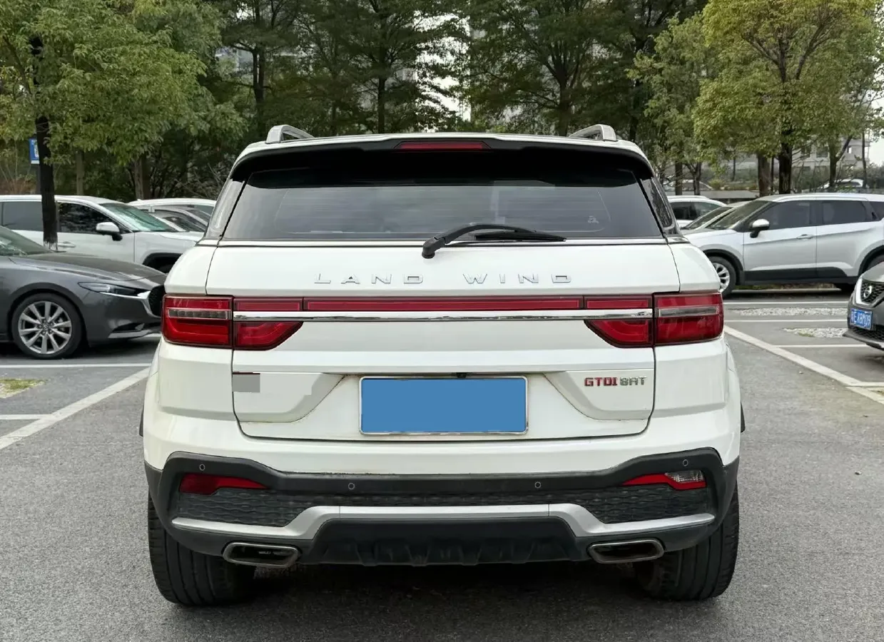 2018 Landwind X7 1.5T 163HP L4 8AT,autocango,china used car exporter,china ev exporter,chinese used car exporter,chinese used ev exporter