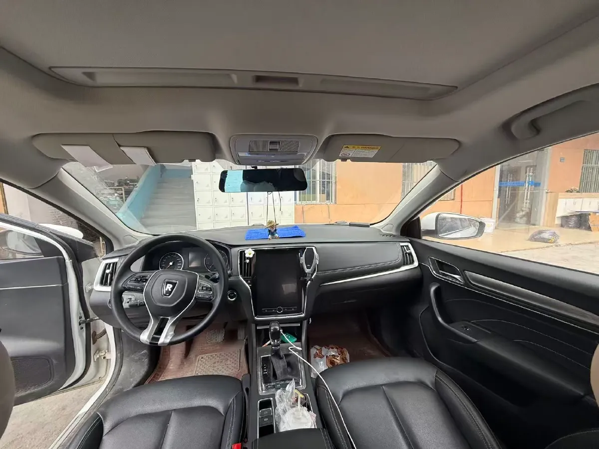 2020 Roewe i6 1.6L 125HP L4 5MT,autocango,china used car exporter,china ev exporter,chinese used car exporter,chinese used ev exporter