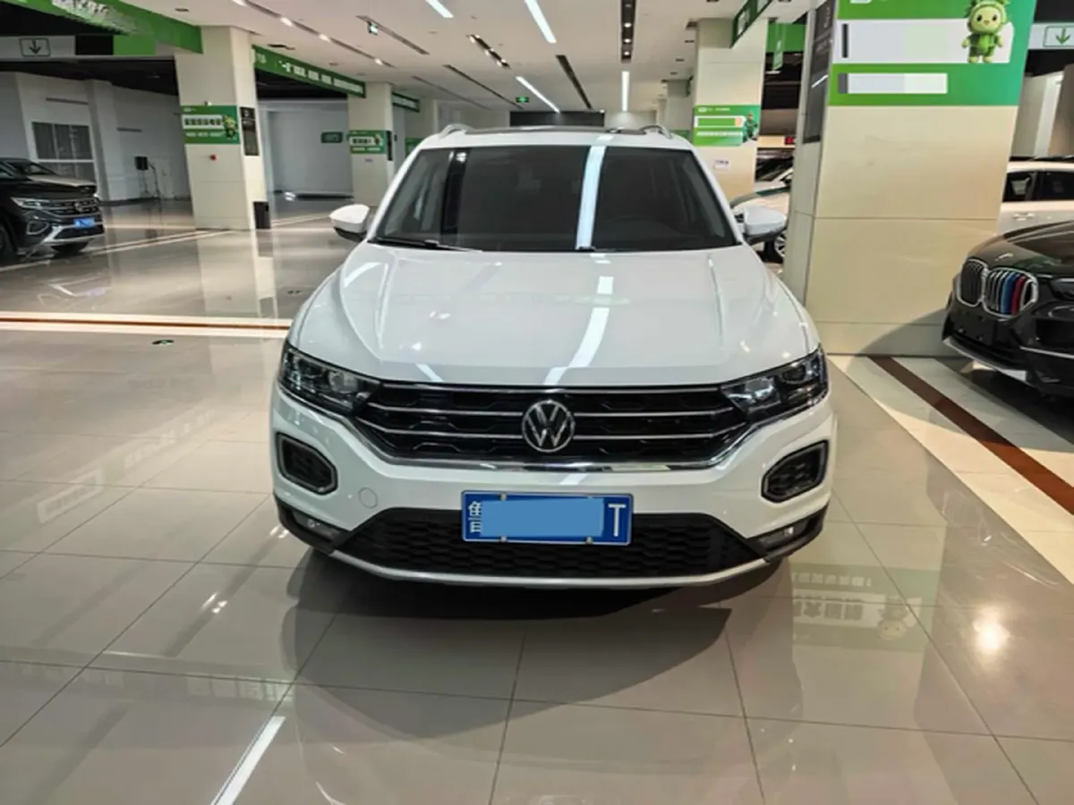 2022 Volkswagen T-Roc 1.4T 150HP L4 7DCT,autocango,china used car exporter,china ev exporter,chinese used car exporter,chinese used ev exporter