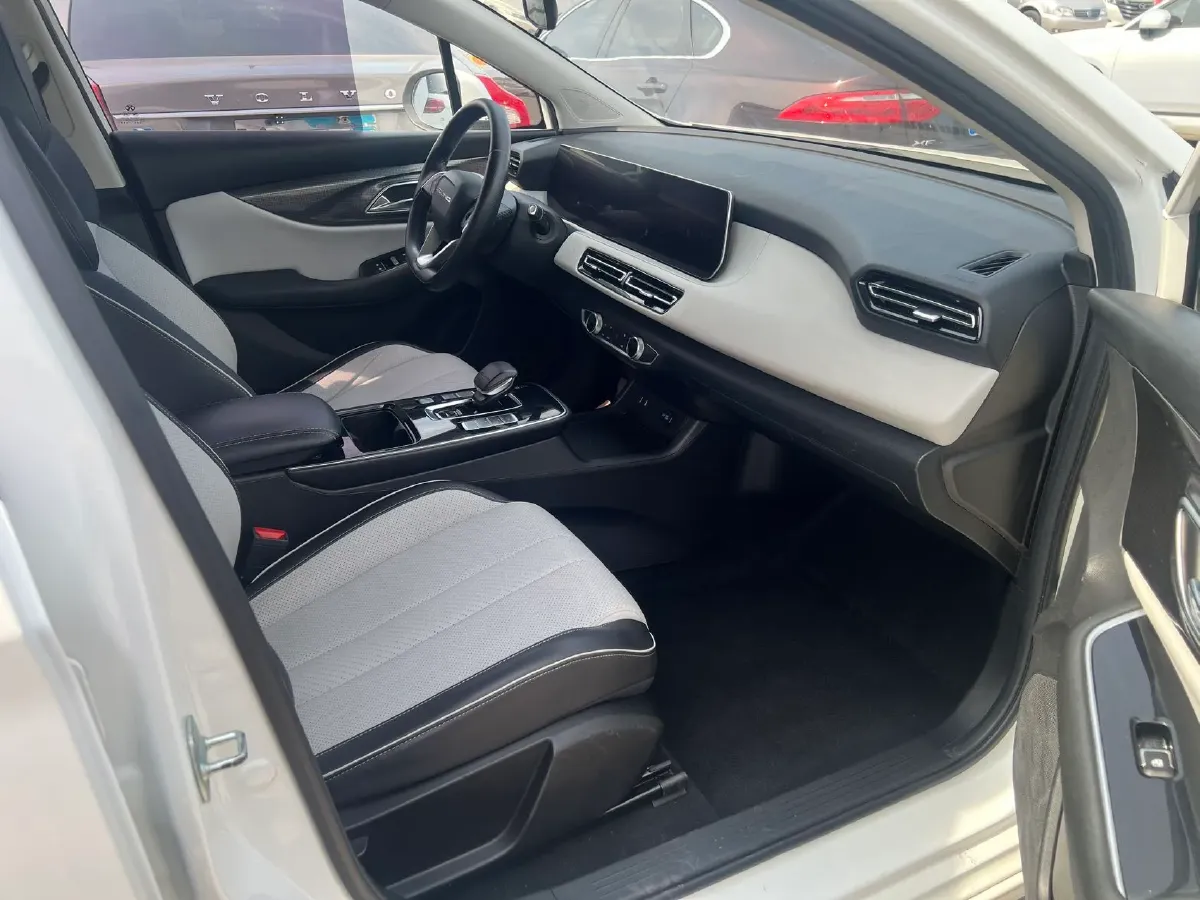 2021 Bestune B70 1.5T 169HP L4 7DCT,autocango,china used car exporter,china ev exporter,chinese used car exporter,chinese used ev exporter