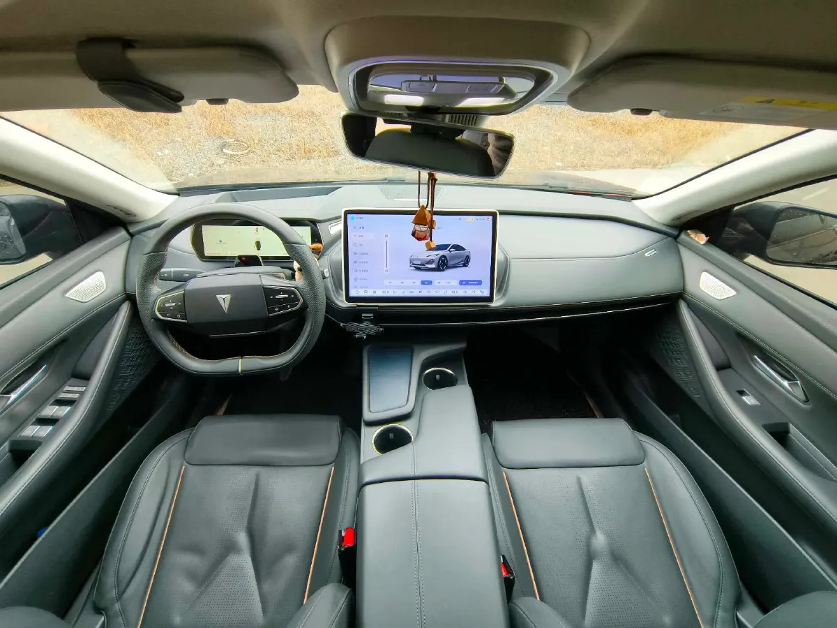 2022 DongFeng Forthing LingZhi EV BEV 68.4KWH,autocango,china used car exporter,china ev exporter,chinese used car exporter,chinese used ev exporter