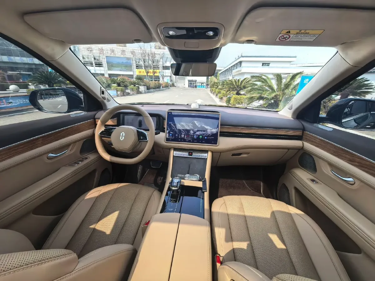 2024 AITO AITO M7 1.5T 152HP L4 REEV 40KWH,autocango,china used car exporter,china ev exporter,chinese used car exporter,chinese used ev exporter