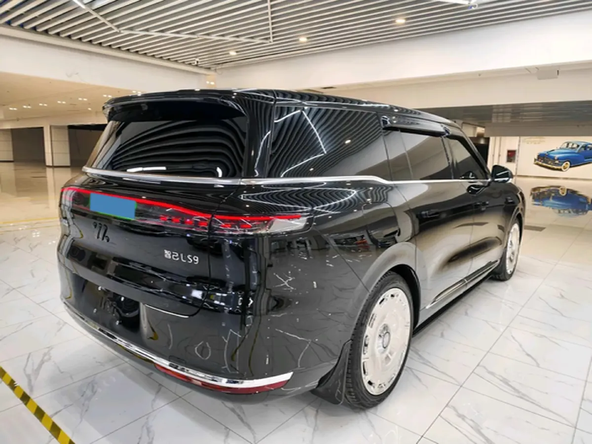 2026 IM LS9 REEV 155HP REEV,autocango,china used car exporter,china ev exporter,chinese used car exporter,chinese used ev exporter