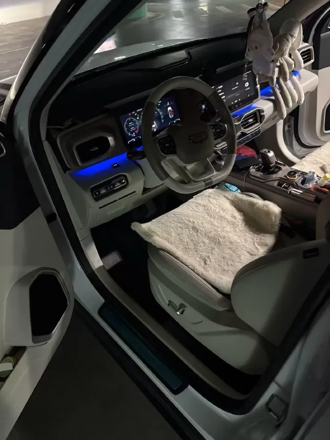 2020 Geely ICON 1.5T 177HP L3 7DCT,autocango,china used car exporter,china ev exporter,chinese used car exporter,chinese used ev exporter