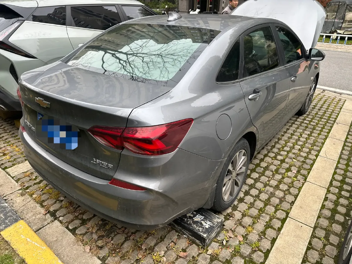 2021 Chevrolet Monza 1.5L 113HP L4 6AT,autocango,china used car exporter,china ev exporter,chinese used car exporter,chinese used ev exporter