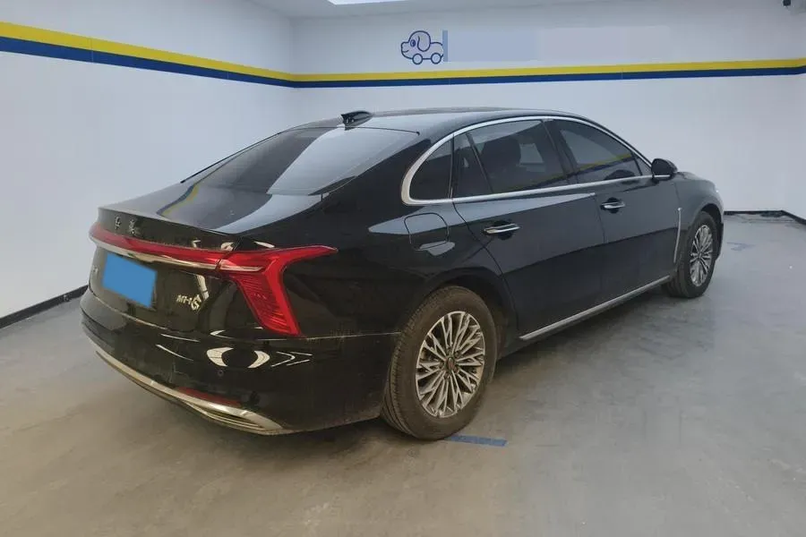 2024 HongQi H5 1.5T 169HP L4 7DCT,autocango,china used car exporter,china ev exporter,chinese used car exporter,chinese used ev exporter