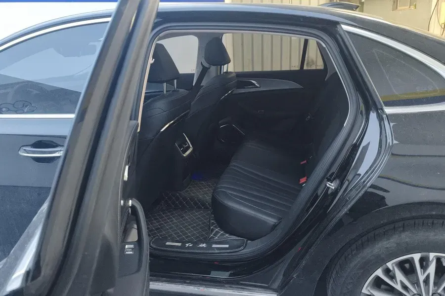 2024 HongQi H5 1.5T 169HP L4 7DCT,autocango,china used car exporter,china ev exporter,chinese used car exporter,chinese used ev exporter