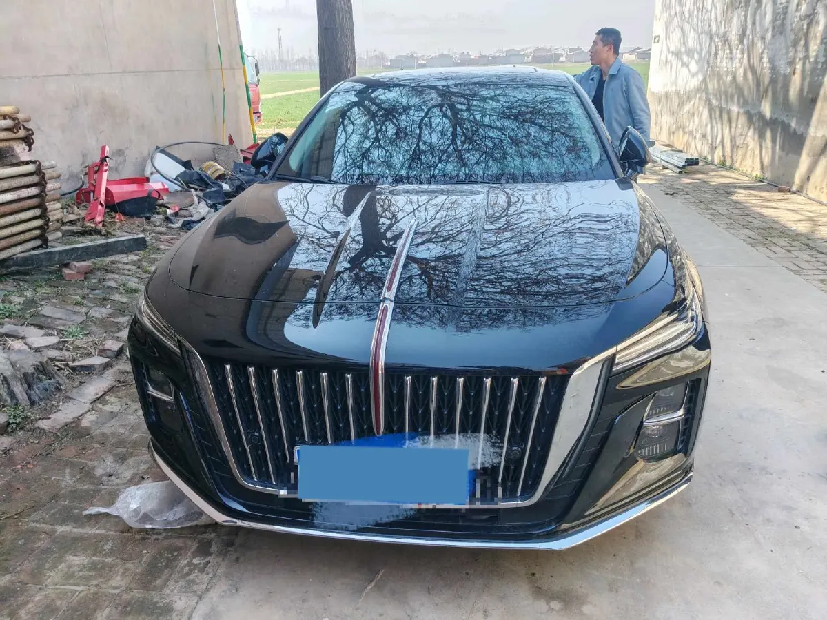 2024 HongQi H5 2.0T 224HP L4 8AT,autocango,china used car exporter,china ev exporter,chinese used car exporter,chinese used ev exporter