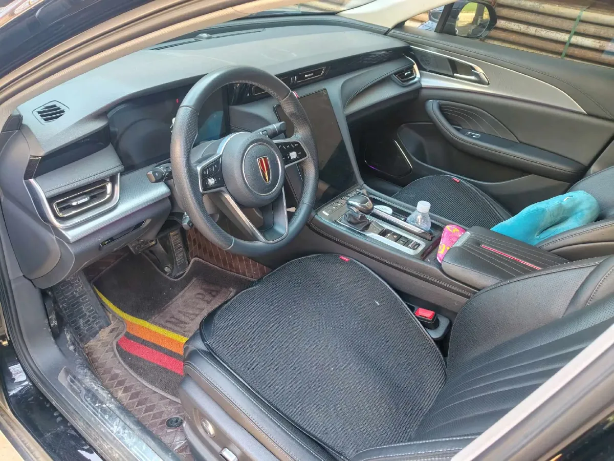 2024 HongQi H5 2.0T 224HP L4 8AT,autocango,china used car exporter,china ev exporter,chinese used car exporter,chinese used ev exporter