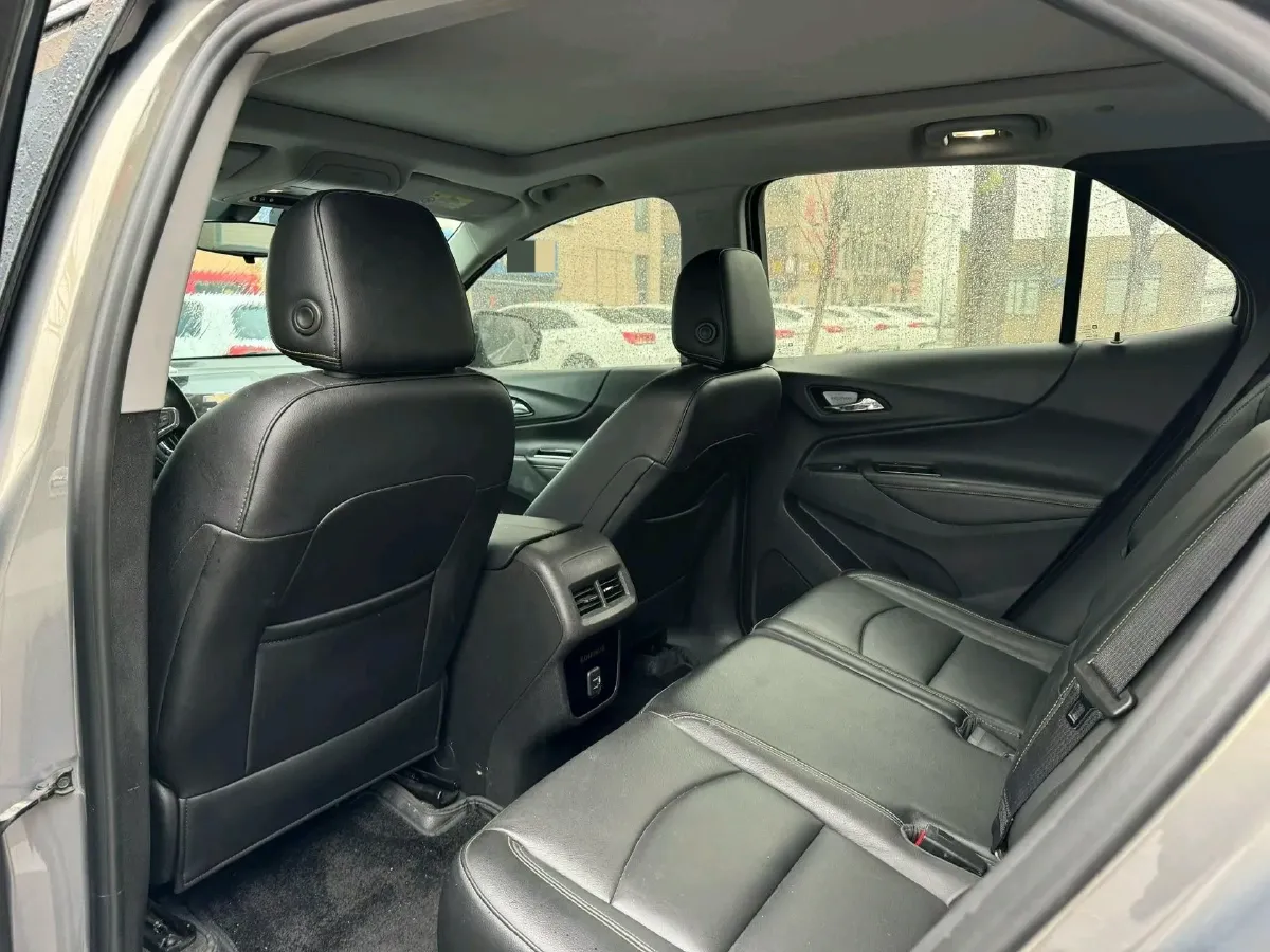 2018 Chevrolet Equinox 2.0T 260HP L4 9AT,autocango,china used car exporter,china ev exporter,chinese used car exporter,chinese used ev exporter