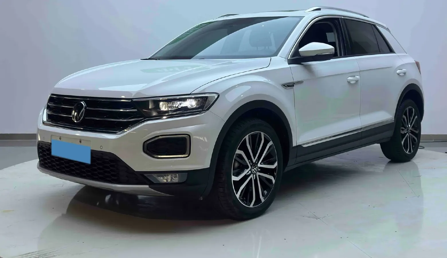 2022 Volkswagen T-Roc 1.4T 150HP L4 7DCT,autocango,china used car exporter,china ev exporter,chinese used car exporter,chinese used ev exporter