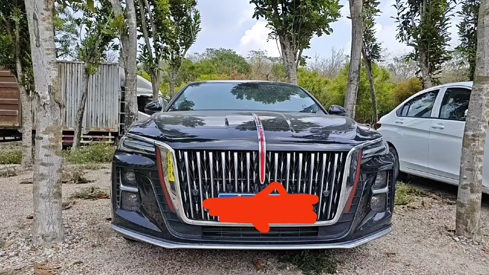 2025 HongQi H5 1.5T 169HP L4 1DHT Hybrid,autocango,china used car exporter,china ev exporter,chinese used car exporter,chinese used ev exporter