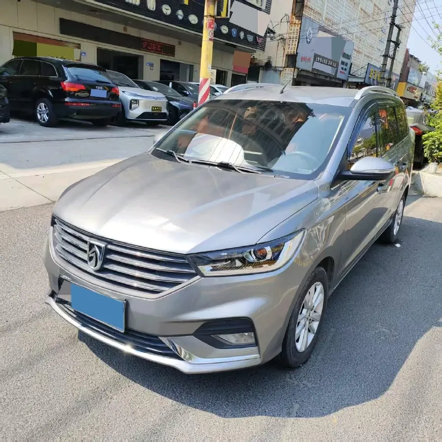 2018 BaoJun 360 1.5L 112HP L4 6MT,autocango,china used car exporter,china ev exporter,chinese used car exporter,chinese used ev exporter