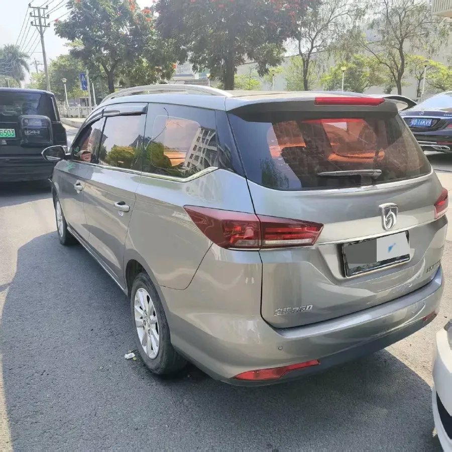 2018 BaoJun 360 1.5L 112HP L4 6MT,autocango,china used car exporter,china ev exporter,chinese used car exporter,chinese used ev exporter