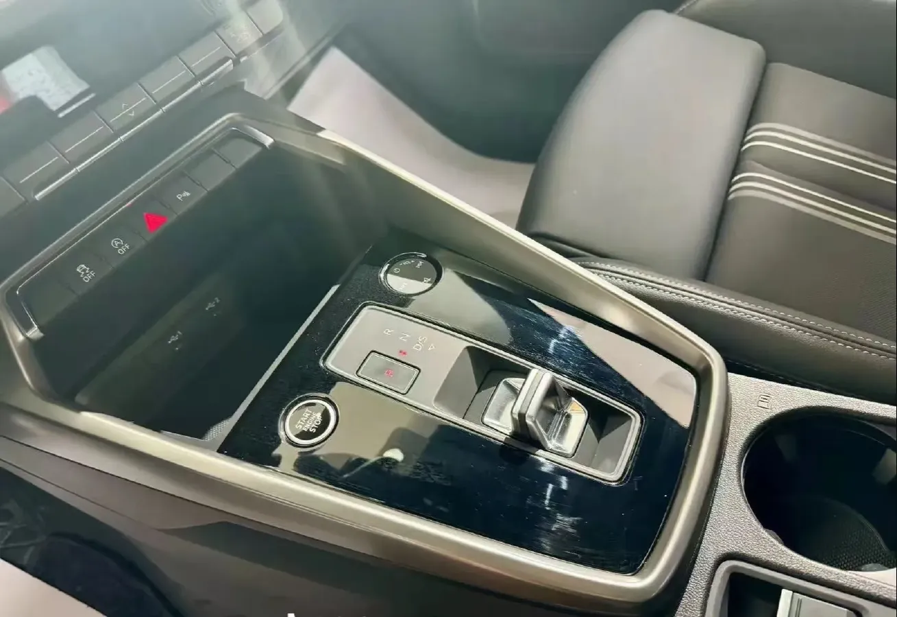 2021 Audi A3 1.4T 150HP L4 7DCT,autocango,china used car exporter,china ev exporter,chinese used car exporter,chinese used ev exporter