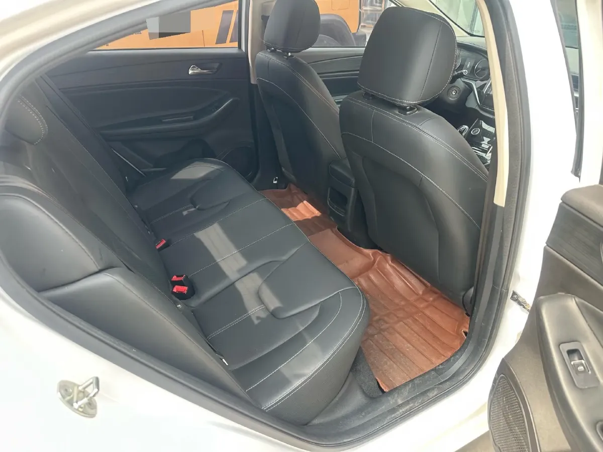 2021 Chery Arrizo 5 1.5L 116HP L4 5MT,autocango,china used car exporter,china ev exporter,chinese used car exporter,chinese used ev exporter