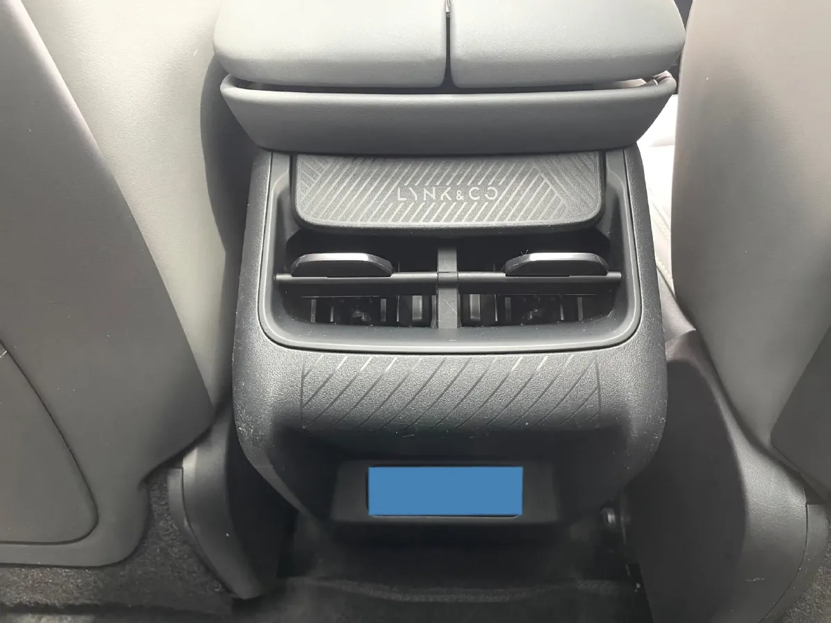 2023 LYNK&CO 08 EM-P 1.5T 163HP L4 3DHT PHEV 39.6KWH,autocango,china used car exporter,china ev exporter,chinese used car exporter,chinese used ev exporter