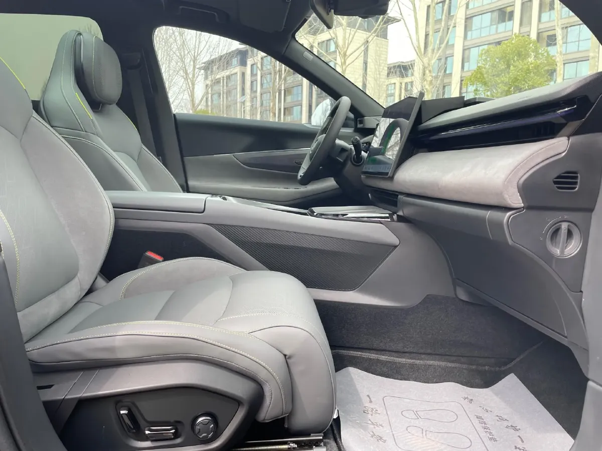 2023 LYNK&CO 08 EM-P 1.5T 163HP L4 3DHT PHEV 39.6KWH,autocango,china used car exporter,china ev exporter,chinese used car exporter,chinese used ev exporter