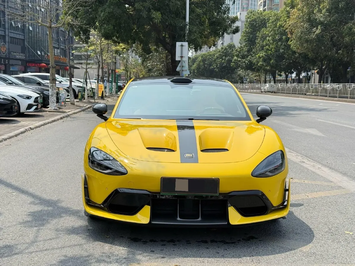 2025 MI SU7 Ultra BEV 93.7KWH,autocango,china used car exporter,china ev exporter,chinese used car exporter,chinese used ev exporter