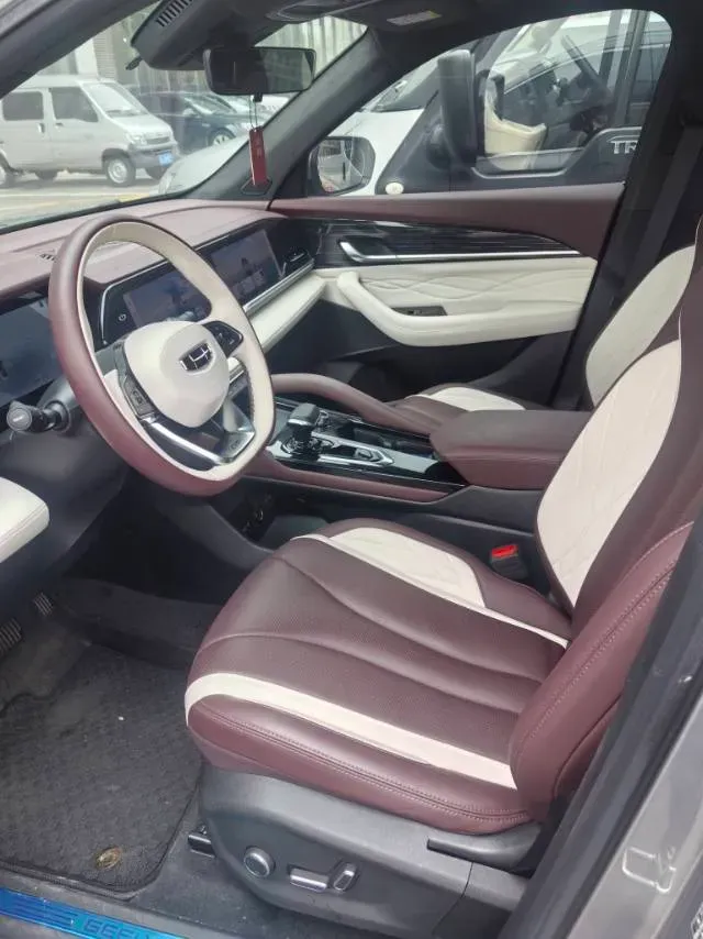 2024 Geely Monjaro 2.0T 238HP L4 8AT,autocango,china used car exporter,china ev exporter,chinese used car exporter,chinese used ev exporter