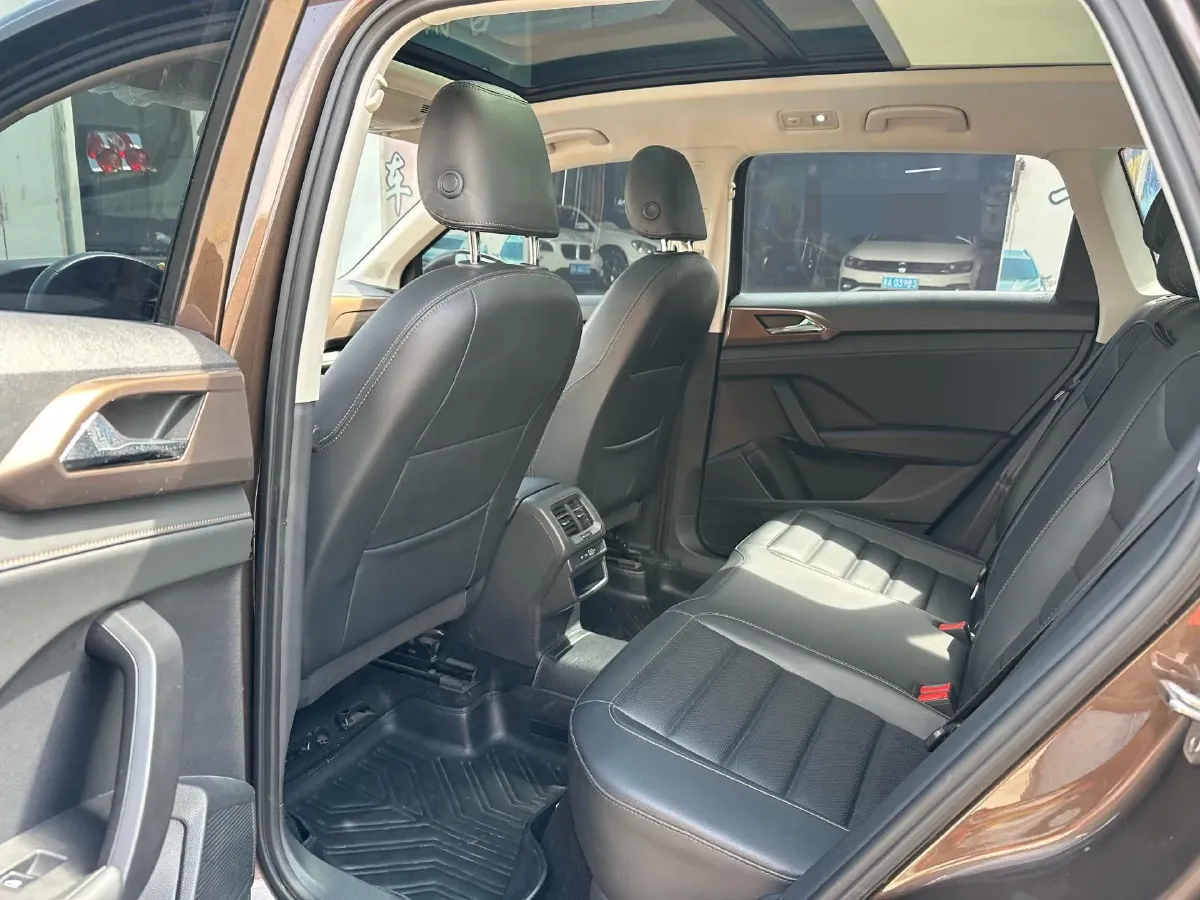 2020 Volkswagen Tharu 2.0T 186HP L4 7DCT,autocango,china used car exporter,china ev exporter,chinese used car exporter,chinese used ev exporter