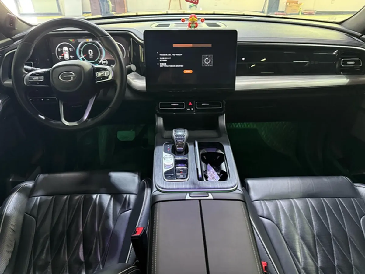 2022 GAC Trumpchi GS8 2.0T 252HP L4 8AT,autocango,china used car exporter,china ev exporter,chinese used car exporter,chinese used ev exporter