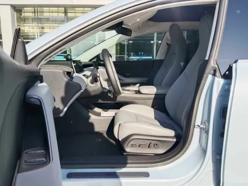 2022 JunTian HeiWuShi Youth 2.0T 203HP L4 6AT,autocango,china used car exporter,china ev exporter,chinese used car exporter,chinese used ev exporter