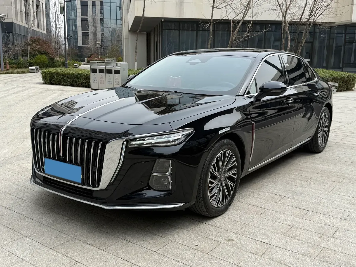 2024 HongQi H5 2.0T 224HP L4 8AT,autocango,china used car exporter,china ev exporter,chinese used car exporter,chinese used ev exporter