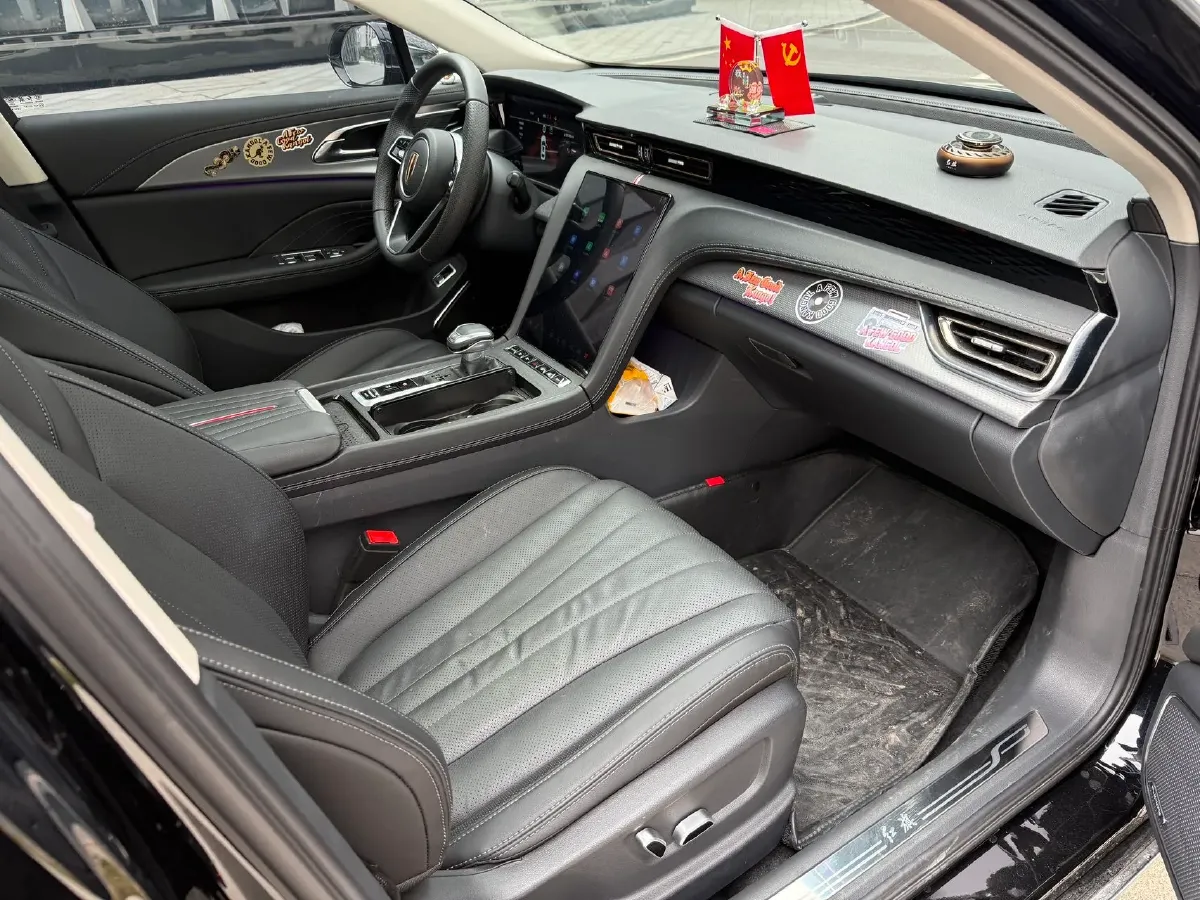 2024 HongQi H5 2.0T 224HP L4 8AT,autocango,china used car exporter,china ev exporter,chinese used car exporter,chinese used ev exporter