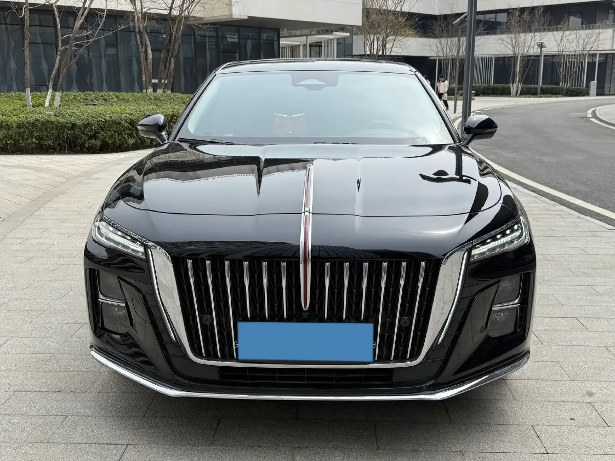 2024 HongQi H5 2.0T 224HP L4 8AT,autocango,china used car exporter,china ev exporter,chinese used car exporter,chinese used ev exporter