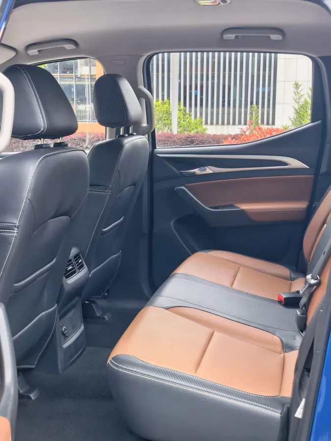 2021 MAXUS T70 2.0T 163HP L4 6AT,autocango,china used car exporter,china ev exporter,chinese used car exporter,chinese used ev exporter