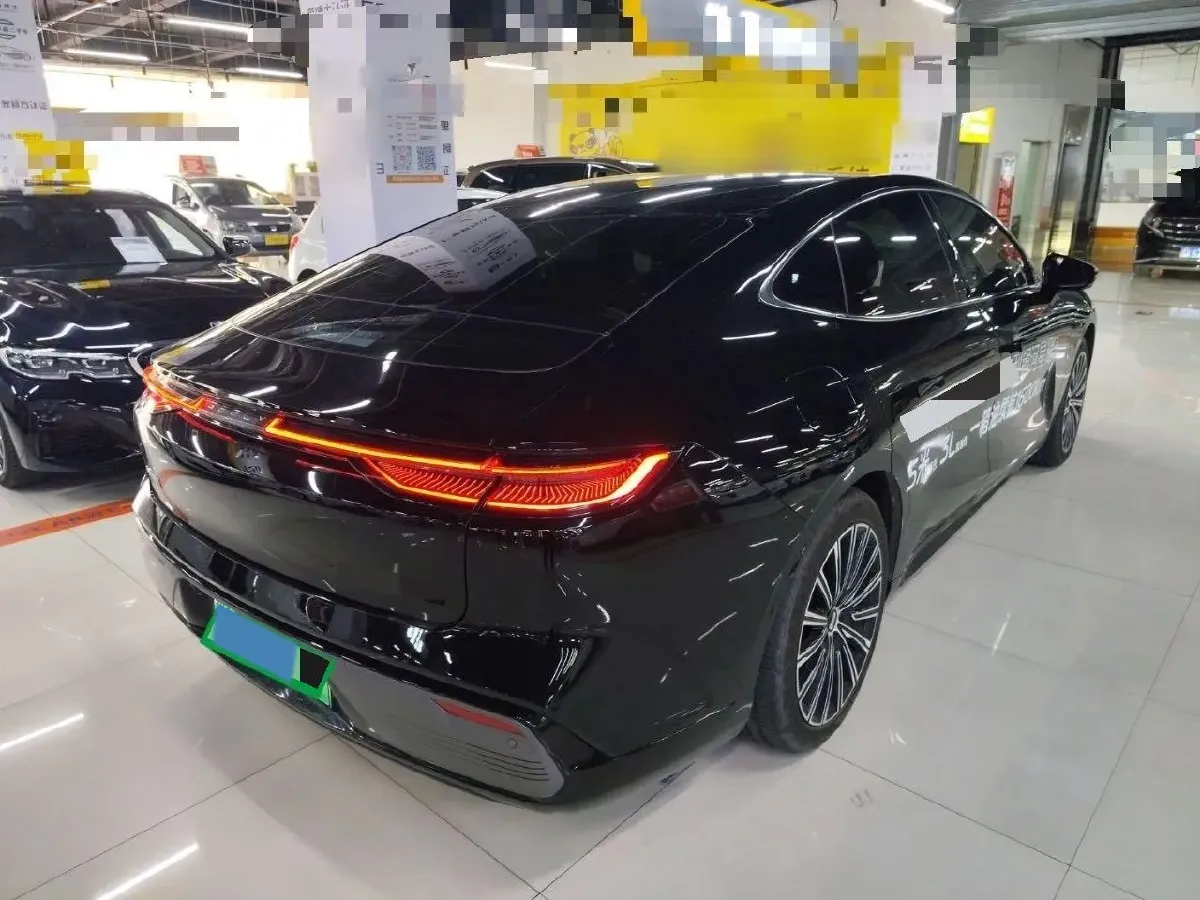 2025 Geely Galaxy Starshine 8 1.5T 163HP L4 3DHT PHEV 27.69KWH,autocango,china used car exporter,china ev exporter,chinese used car exporter,chinese used ev exporter