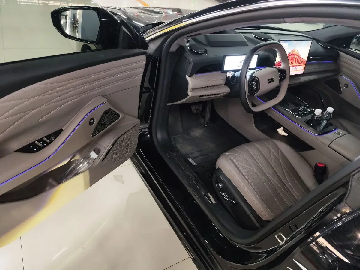 2025 Geely Galaxy Starshine 8 1.5T 163HP L4 3DHT PHEV 27.69KWH,autocango,china used car exporter,china ev exporter,chinese used car exporter,chinese used ev exporter
