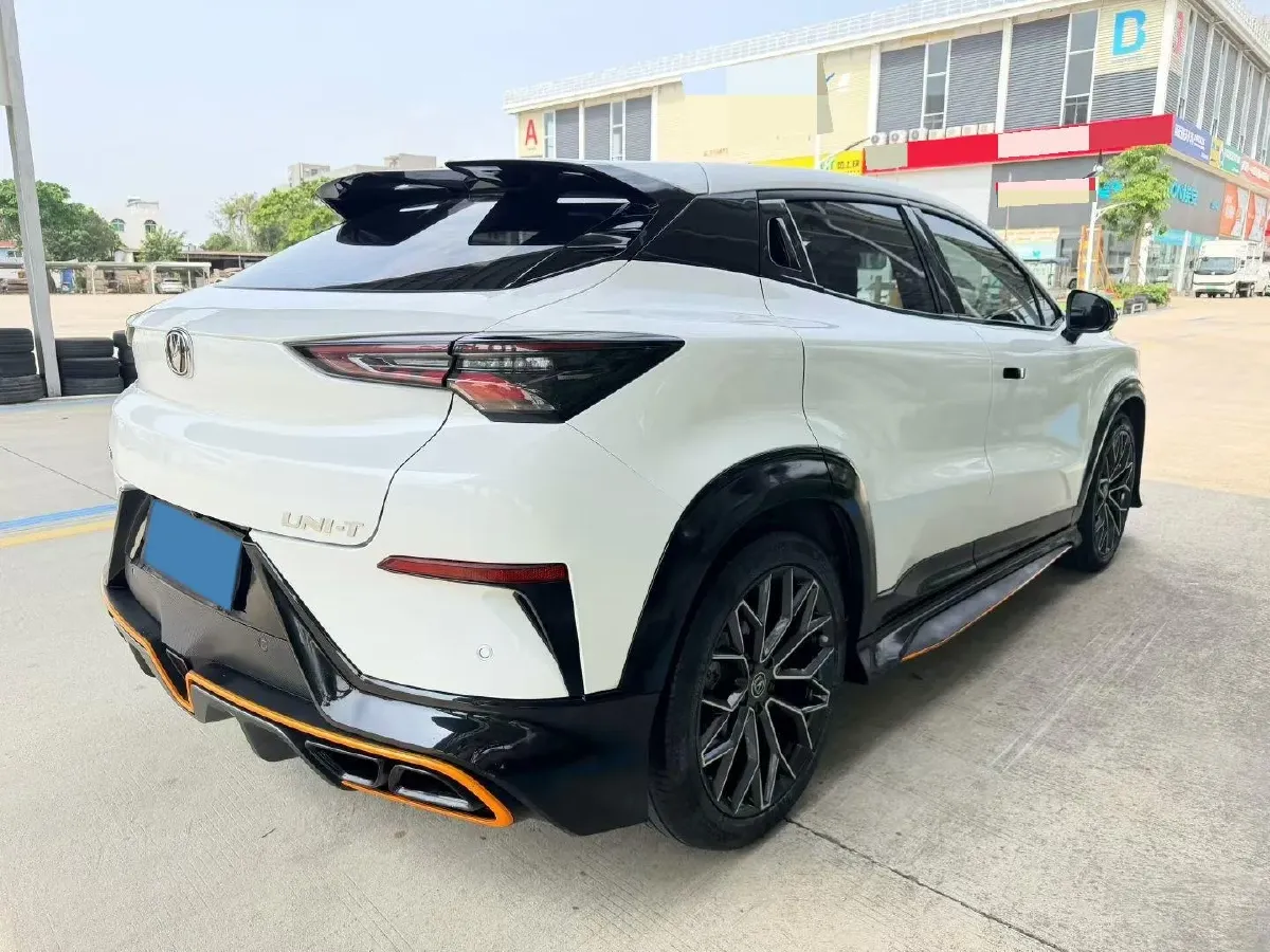 2022 ChangAn UNI-T 1.5T 188HP L4 7DCT,autocango,china used car exporter,china ev exporter,chinese used car exporter,chinese used ev exporter