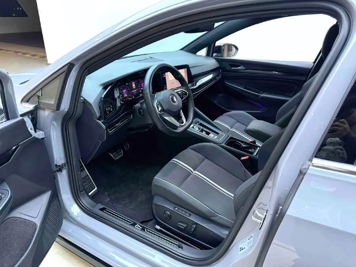 2023 Volkswagen Golf 1.4T 150HP L4 7DCT,autocango,china used car exporter,china ev exporter,chinese used car exporter,chinese used ev exporter