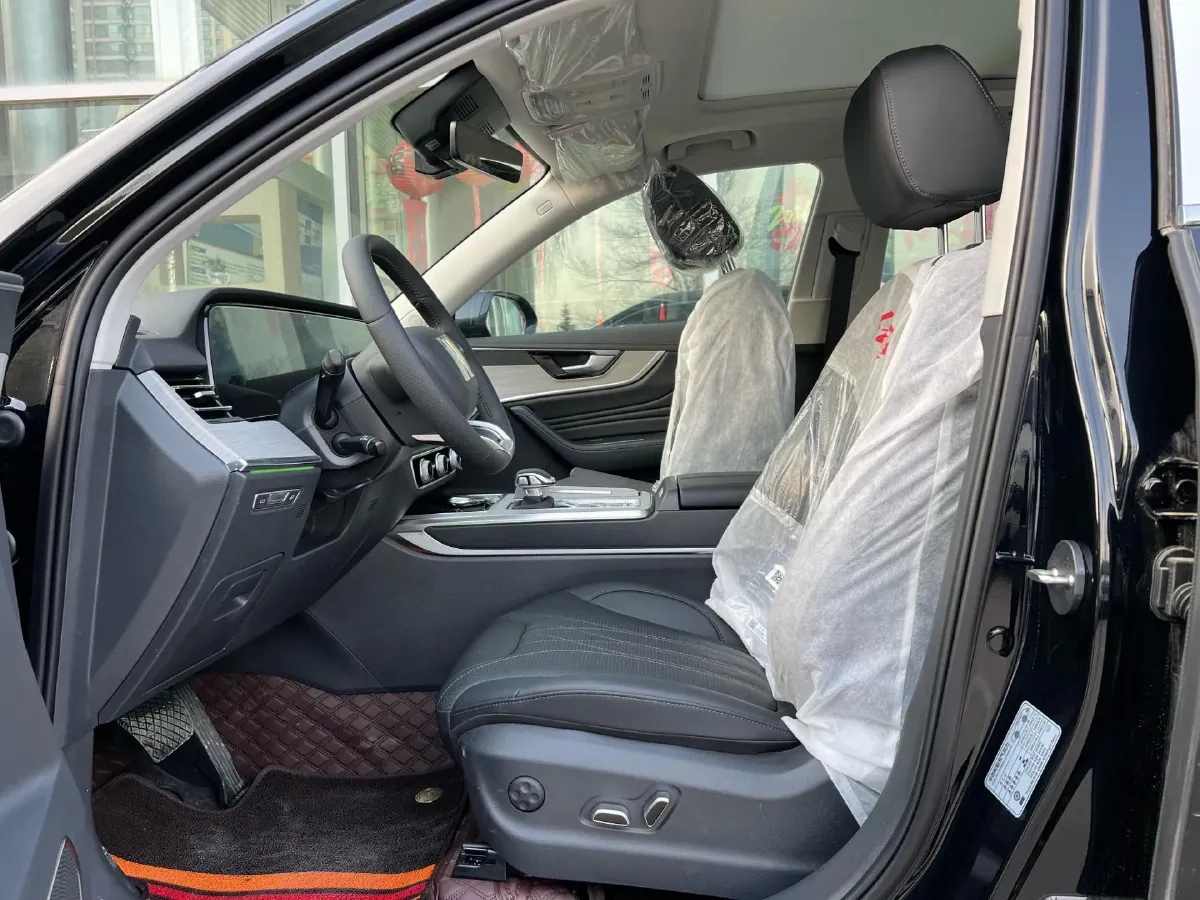 2025 HongQi HS5 2.0T 252HP L4 8AT,autocango,china used car exporter,china ev exporter,chinese used car exporter,chinese used ev exporter