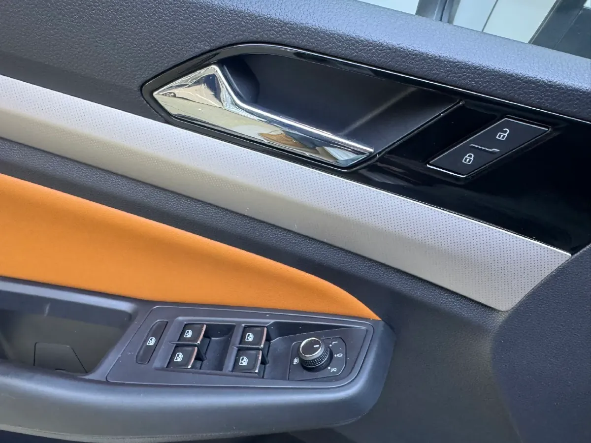 2023 Volkswagen Bora 1.2T 116HP L4 7DCT,autocango,china used car exporter,china ev exporter,chinese used car exporter,chinese used ev exporter