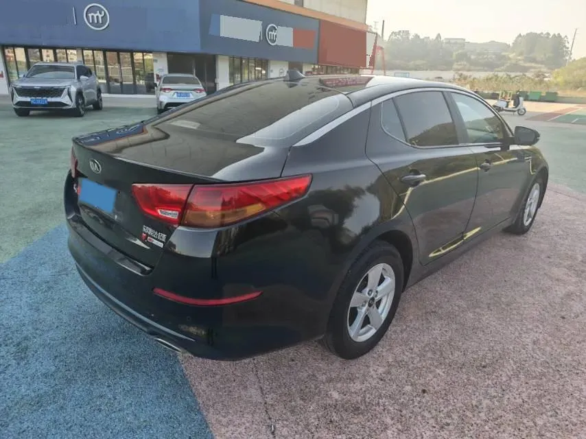 2015 Kia K5 2.0L 162HP L4 6AT,autocango,china used car exporter,china ev exporter,chinese used car exporter,chinese used ev exporter