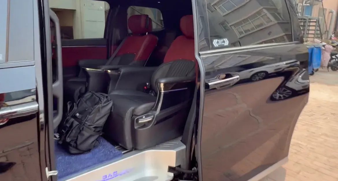 2023 GAC Trumpchi M8 2.0T 252HP L4 8AT,autocango,china used car exporter,china ev exporter,chinese used car exporter,chinese used ev exporter