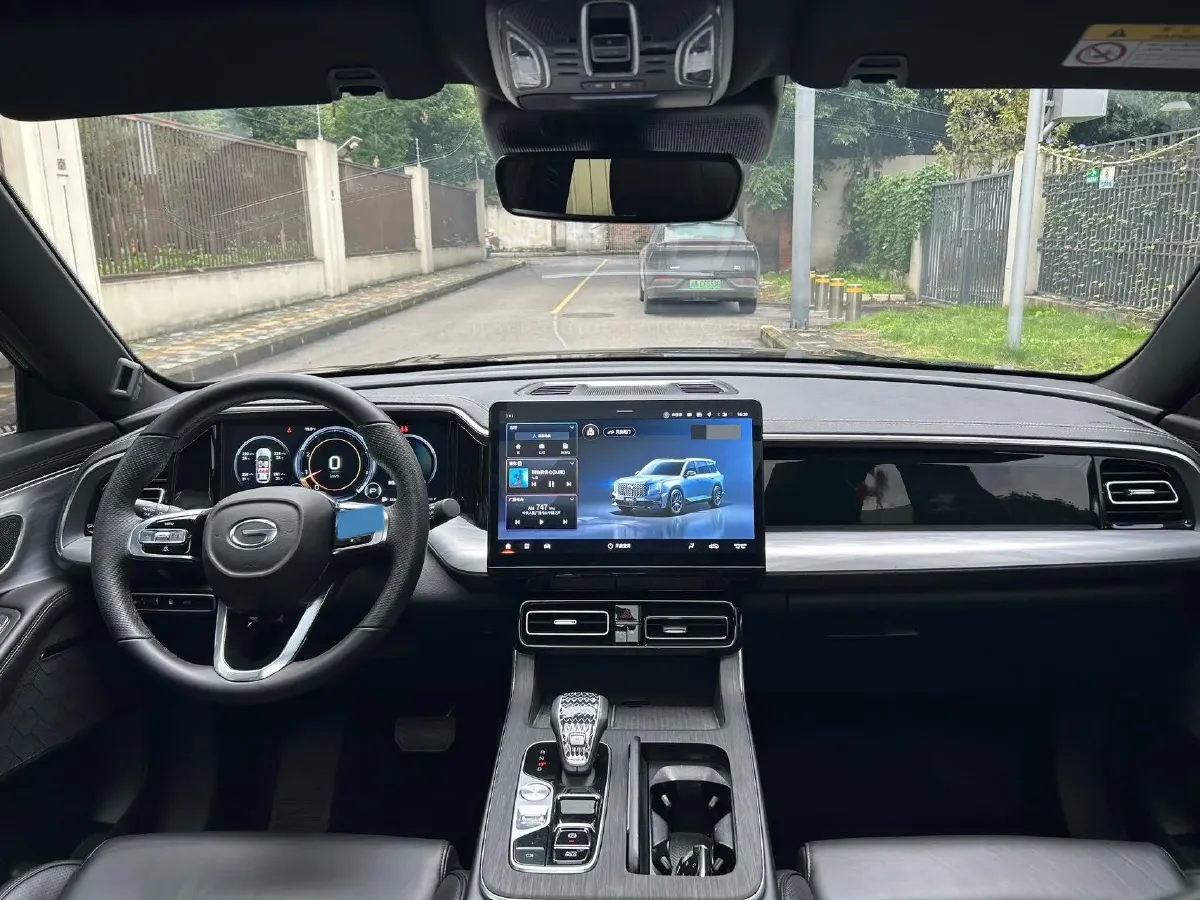 2022 GAC Trumpchi GS8 2.0T 252HP L4 8AT,autocango,china used car exporter,china ev exporter,chinese used car exporter,chinese used ev exporter