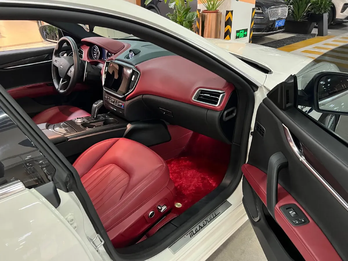 2023 Audi RS 5 2.9T 450HP V6 8AT,autocango,china used car exporter,china ev exporter,chinese used car exporter,chinese used ev exporter