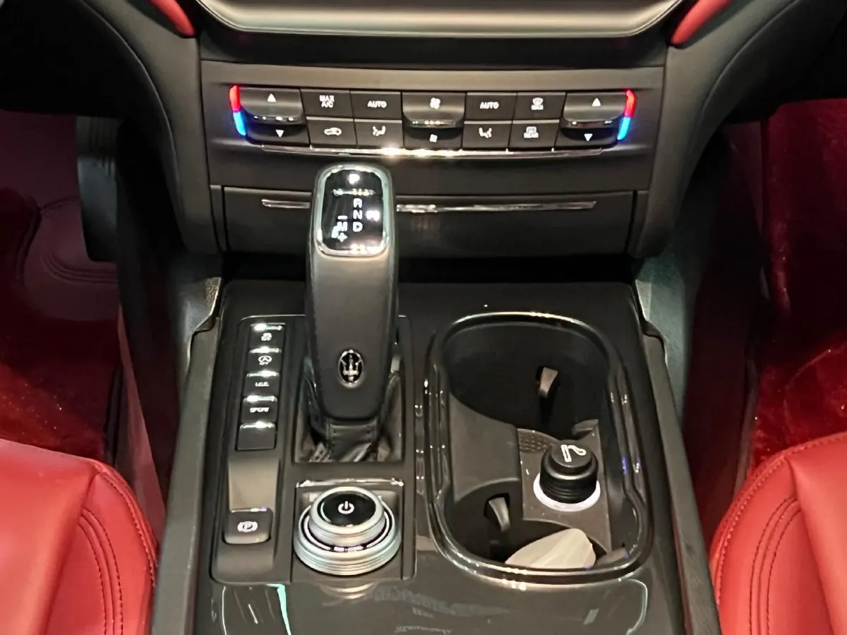 2023 Audi RS 5 2.9T 450HP V6 8AT,autocango,china used car exporter,china ev exporter,chinese used car exporter,chinese used ev exporter