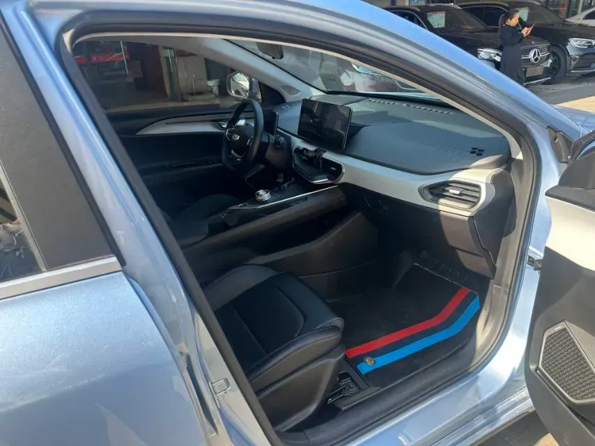 2022 Geely Emgrand L HiP 1.5T 181HP L4 3DHT PHEV 15.5KWH,autocango,china used car exporter,china ev exporter,chinese used car exporter,chinese used ev exporter