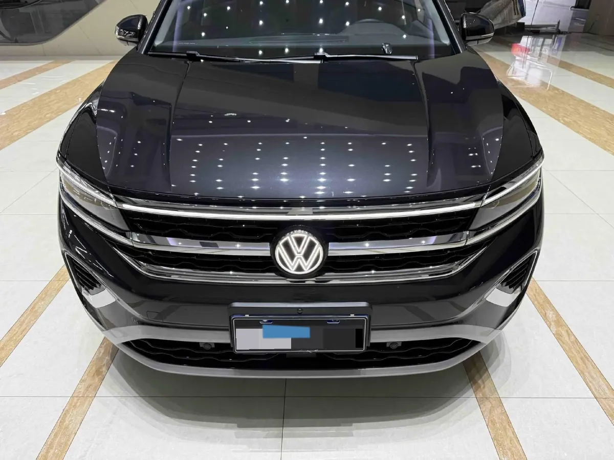 2024 Volkswagen Talagon 2.0T 220HP L4 7DCT,autocango,china used car exporter,china ev exporter,chinese used car exporter,chinese used ev exporter