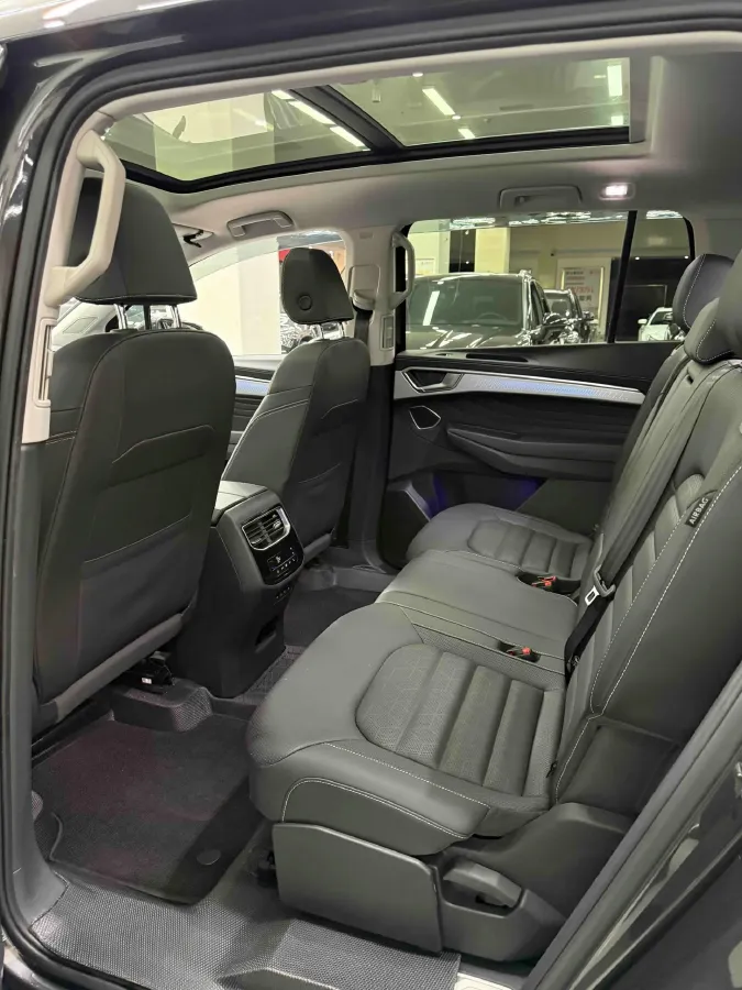 2024 Volkswagen Talagon 2.0T 220HP L4 7DCT,autocango,china used car exporter,china ev exporter,chinese used car exporter,chinese used ev exporter