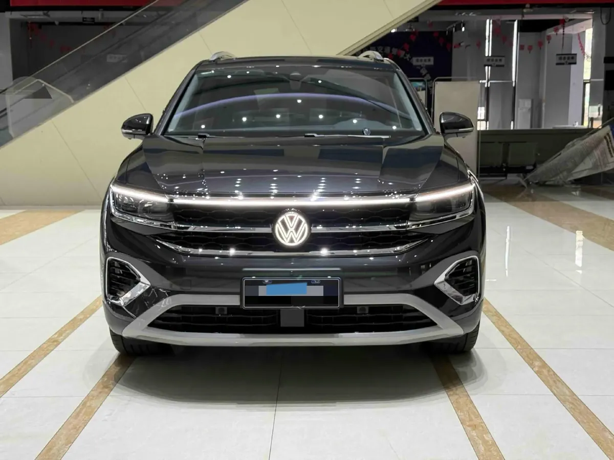 2024 Volkswagen Talagon 2.0T 220HP L4 7DCT,autocango,china used car exporter,china ev exporter,chinese used car exporter,chinese used ev exporter